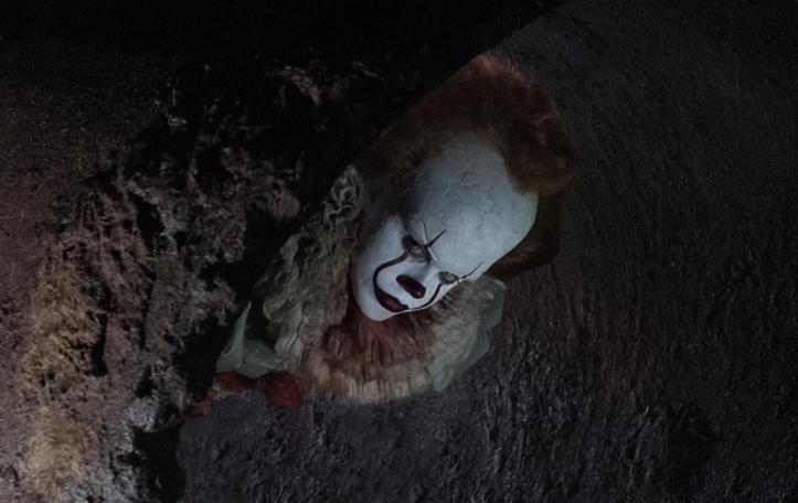 it-bill-skarsgaard-pennywise